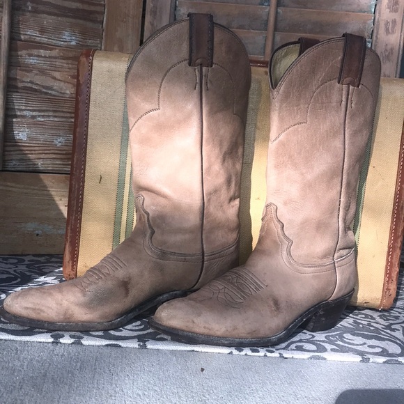 Justin Boots Other - Justin Cowboy Boots, size 9B